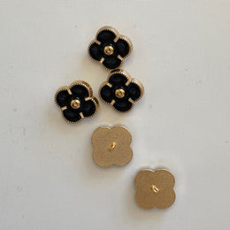 Botón Flor Negro 4 Unidades