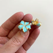 Botón Flor Turquesa/Dorado 4 Unidades