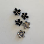 Botón Flor Negro/Plata 4 Unidades